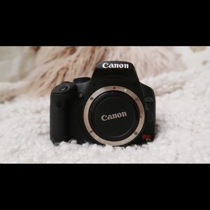 Canon EOS Rebel T1i